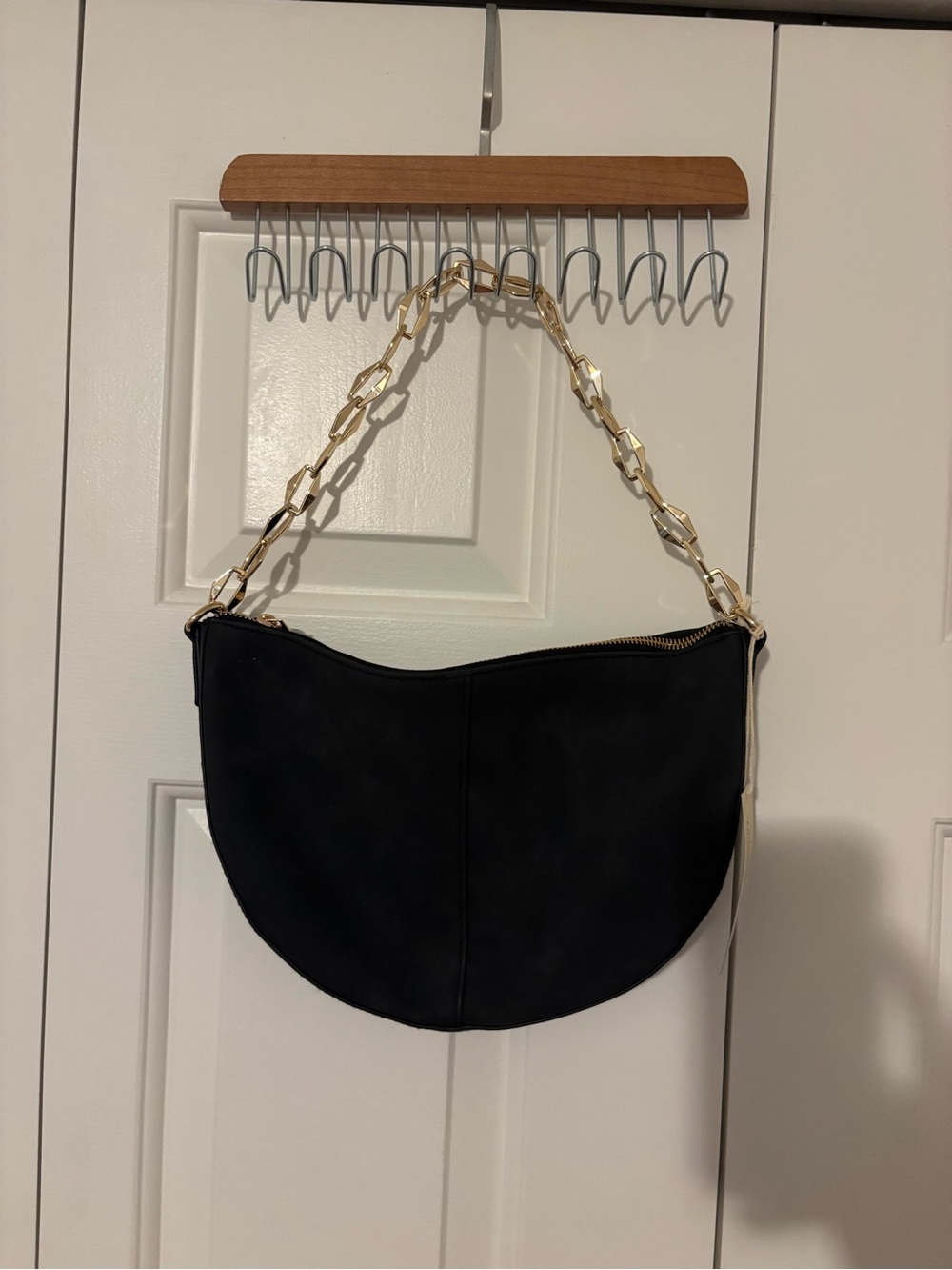 Universal Thread Black Crescent Shoulder Bag with Gold Chain Strap
